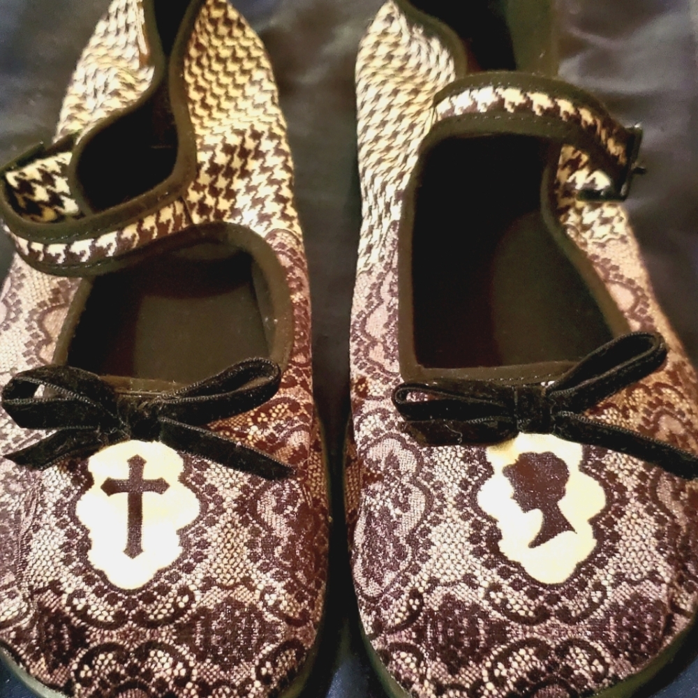 Size 41 Hot Chocolate Design Simonette